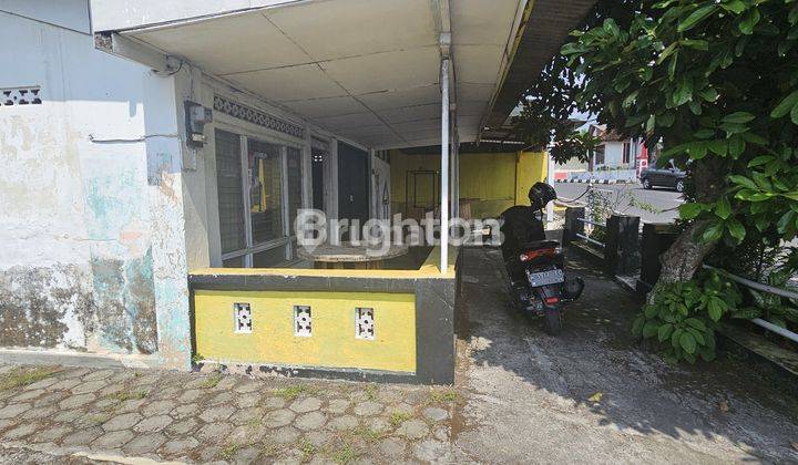 RUMAH STRATEGIS TEPI JALAN UTAMA DEKAT ALUN2 LAMA UNGARAN 2