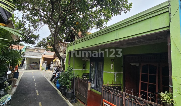 Rumah Minimalis Bebas Banjir Dekat Swalayan Ada  2