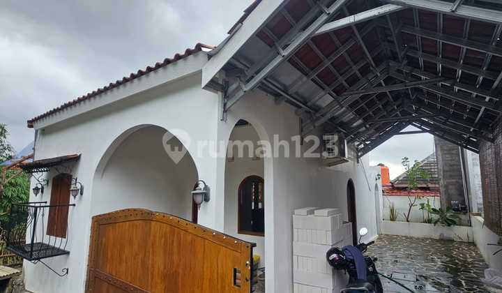 Ready-to-Occupy House, Strategic Location, Flood-Free, Mountain View