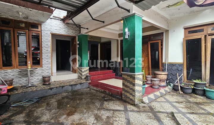 Rumah 2 Lantai di Pusat Kota Ungaran, Akses Mudah 1