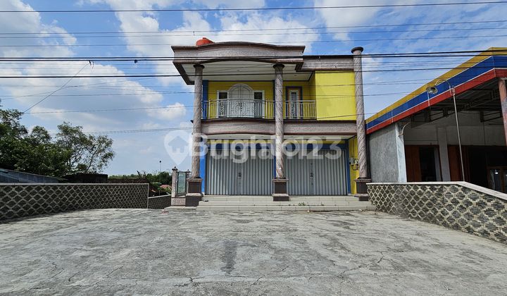RUKO 3 LANTAI, SIAP PAKAI + BASEMENT, DI JALUR UTAMA PURWODADI - SOLO 1