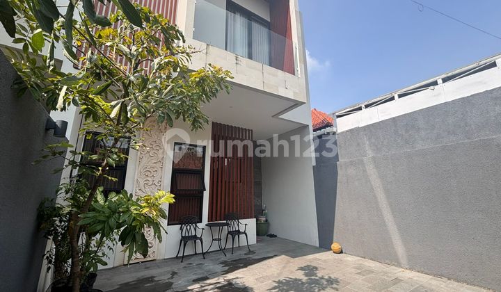 Dijual Rumah Siap Huni Modern 2 Lantai di Tukad Balian 2
