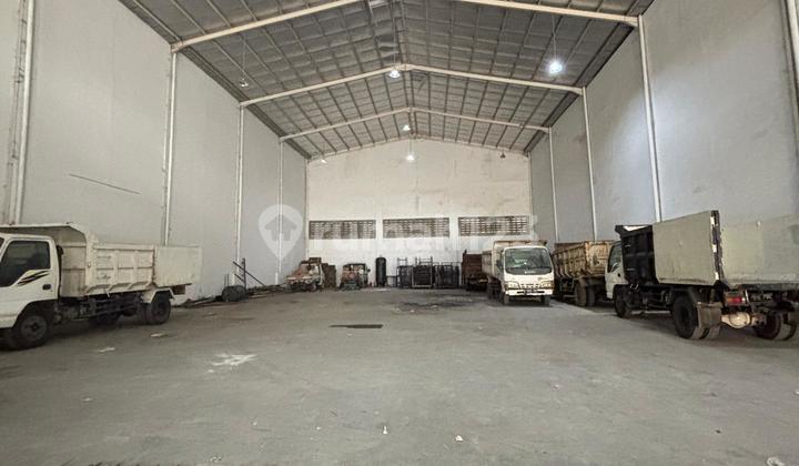 Warehouse, Land Area 926m2, Building Area 962m2, 2 Floors, Delta Silicon, Cikarang