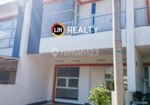 Rumah Baru 2 Lantai Luas 111m2, 3 Kamar Tidur Siap Huni, Keamanan 24 Jam One Gate Security System, Hanya 700m Menuju Sport Jabar, Arcamanik Bandung 1