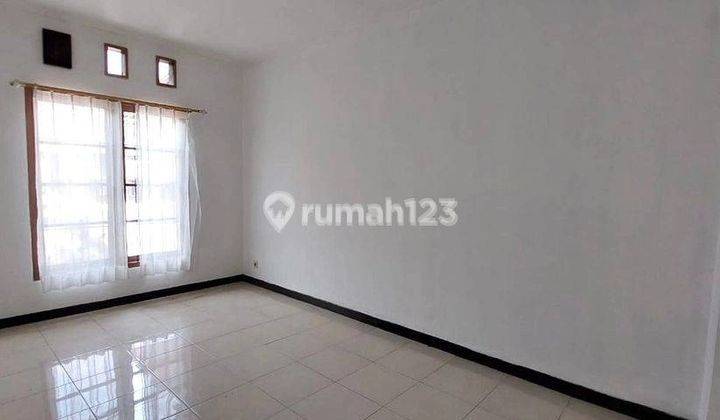 Rumah Bagus 2 Lantai, 3 Kamar Tidur One Gate Security System Dekat Pusat Perbelanjaan, Pusat Kuliner, Sekolah Dan Rumah Sakit. Antapani Bandung 2