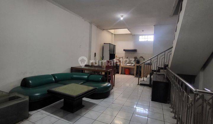 Disewakan Ruko SHM 3 Lantai Luas 220 M² Furnished Siap Pakai Cocok Dijadikan Kantor Atau Tempat Usaha Ex Bank Hanya 5 Menit Ke Pintu Tol Moch Toha, Astana Anyar Kota Bandung 2