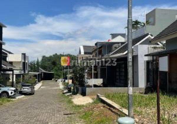 Rumah 1 Lantai Luas 182m2 Posisi di Hook Dalam Cluster Keamanan 24 Jam, Dekat Poltek Bandung, Upi, Terminal Ledeng, Hanya 15 Menit, Menuju Tol Pasteur, Ciwaruga Bandung 2