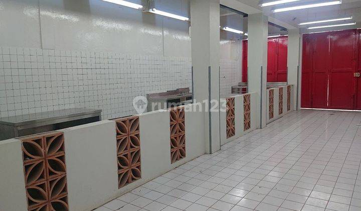 Ruko 2 Lantai Luas 252 M² Shm Furnished Siap Pakai Parkiran  Luas Area Komersil Cocok Dijadikan Cafe Atau Resto, Antapani Bandung