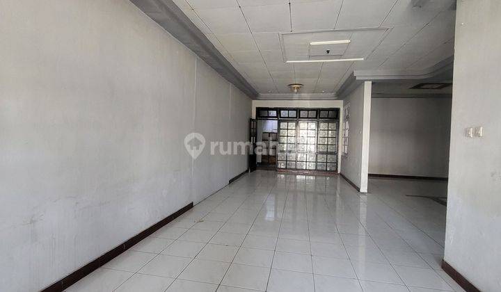 Rumah 2 Lantai Shm Luas 240 M² Baru Renovasi 3 + 1 Kamar Tidur Cocok Dijadikan Tempat Usaha ( Tempat Bimbel/ Tempat Les/ Salon ) Dekat Area Sekolahan, Di Antapani Kota Bandung  2