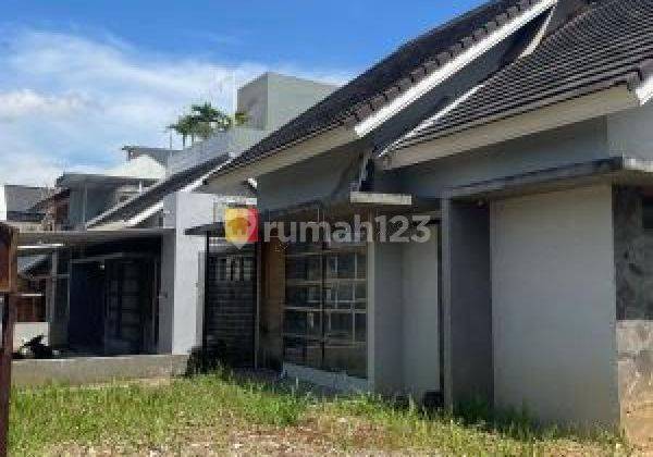 Rumah 1 Lantai Luas 182m2 Posisi di Hook Dalam Cluster Keamanan 24 Jam, Dekat Poltek Bandung, Upi, Terminal Ledeng, Hanya 15 Menit, Menuju Tol Pasteur, Ciwaruga Bandung 2