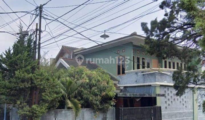 Rumah Di Hook 2 Lantai Shm Luas 200 M² 5 Kamar Tidur Dalam Komplek Keamanan 24 Jam One Gate Security System Siap Huni Hanya 6 Menit Menuju Sport Jabar Arcamanik, Bandung Timur  1