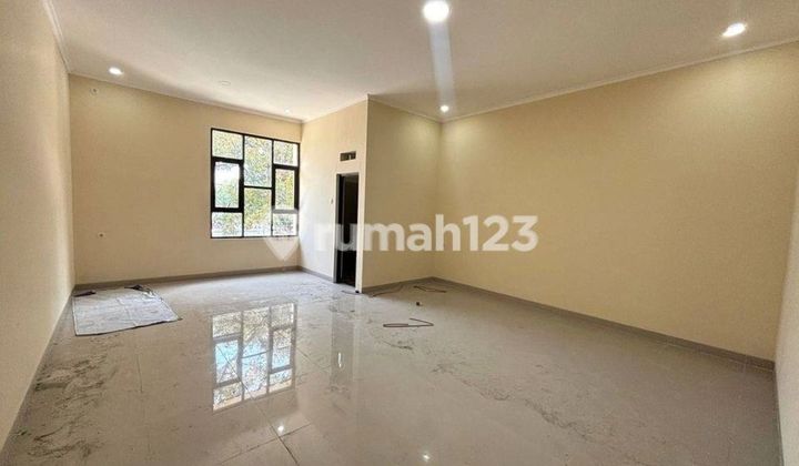 Disewakan Ruko Baru Shm 3 Lantai Luas 241 M² Siap Pakai Cocok Dijadikan Kantor/ Tempat Usaha ( Klinik/ Cafe/ Apotek/ Toko), Area Komersil Di Burangrang Kota Bandung 2
