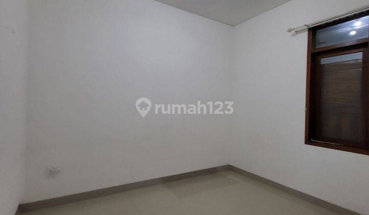 Rumah 2 Lantai Bagus Luas 105 M² 3 Kamar Tidur Semi Furnished Siap Huni, Antapani Bandung 2