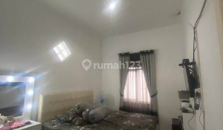 Rumah Shm Bagus 2 Kamar Tidur Halaman Luas Hanya 5 Menit Ke Sport Jabar, Arcamanik Cisaranten Bandung 2