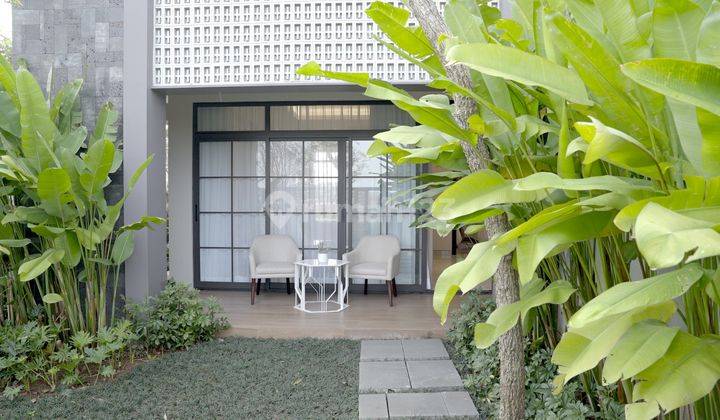 Rumah Mewah 4 BR Ala Resort Dengan View Gunung di Bandung 6