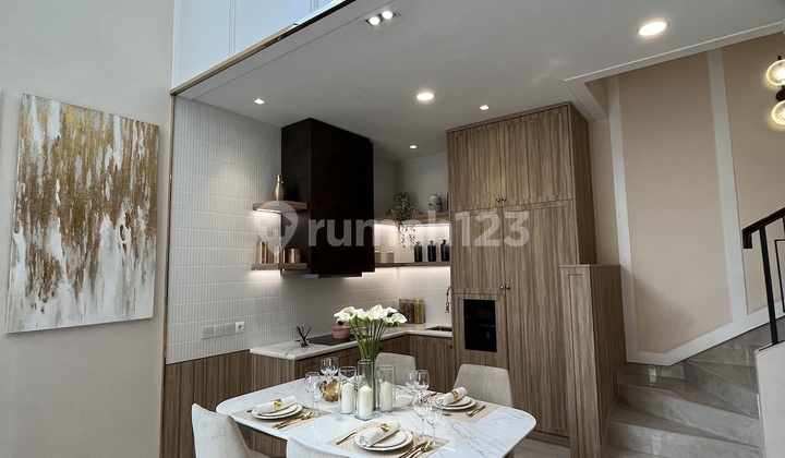 For Sale Luxury House With 5 Bedrooms And Complete Facilities 2