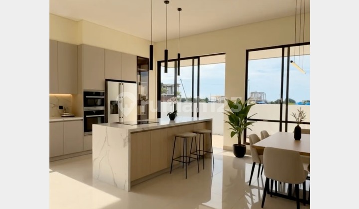 Modern 2-Storey Good House for Sale, New Condition in Batam City