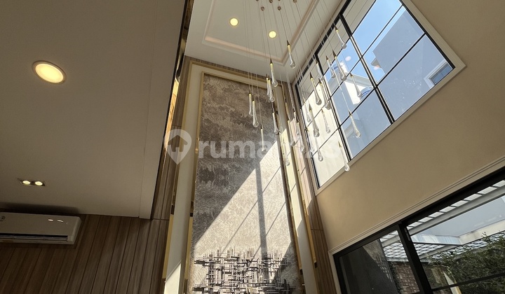 For Sale Luxury And Elite House In The Heart Of East Jakarta With Easy Access 2