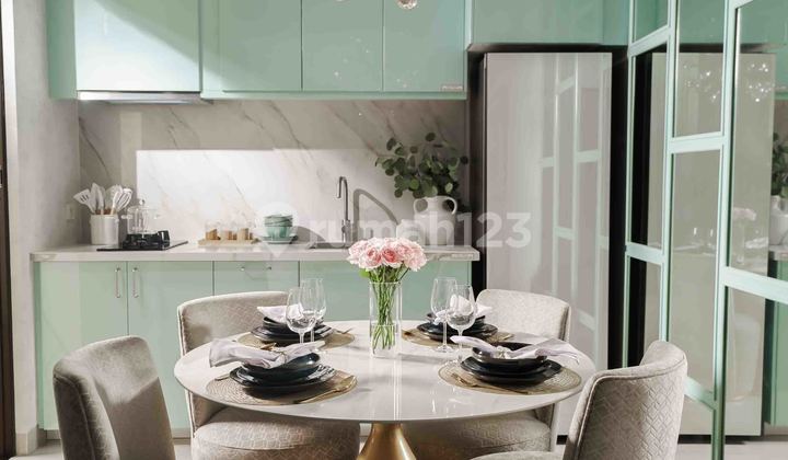 Nice Exclusive Concept House Lush 2 Floors Near Toll Road