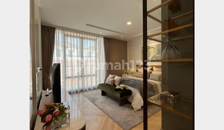Rumah Mewah 3 Lantai dan 5 Kamar Tidur Fasilitas Super Premium di Jaktim Rumah Mewah 3 Lantai dan 5 Kamar Tidur Fasilitas Super Premium di Jaktim