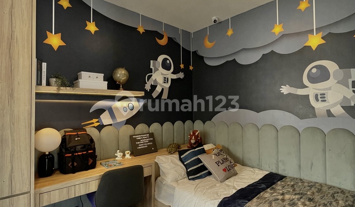 New Condition 2-Story House Nice Near Highway and School 2