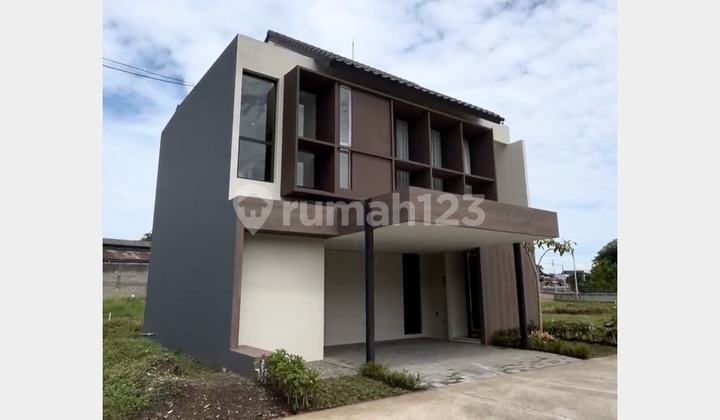 For Sale Luxury House Lynn Parc Landmark 2 Floors Spacious New Condition