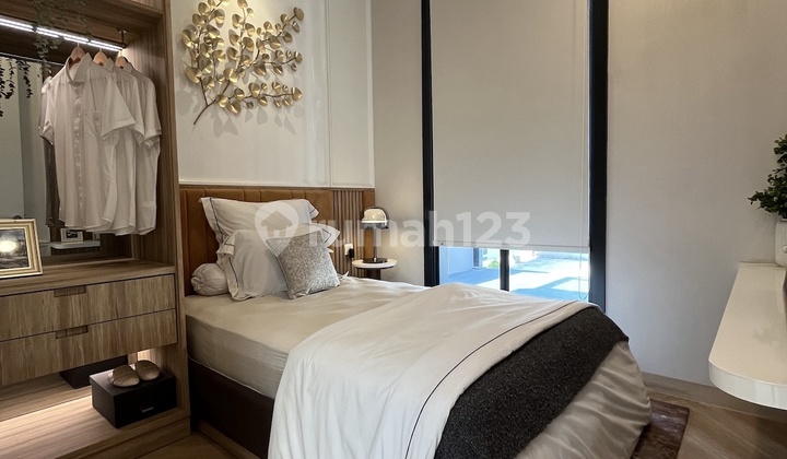 Rumah Mewah 3 Lantai Jaktim Fasilitas Lengkap Ada Clubhouse Dll Dalam Kawasan