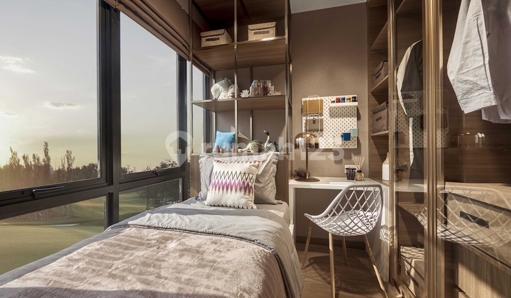 Luxury 2-Story House in a Spacious Area, Front of the Toll Gate and Near School