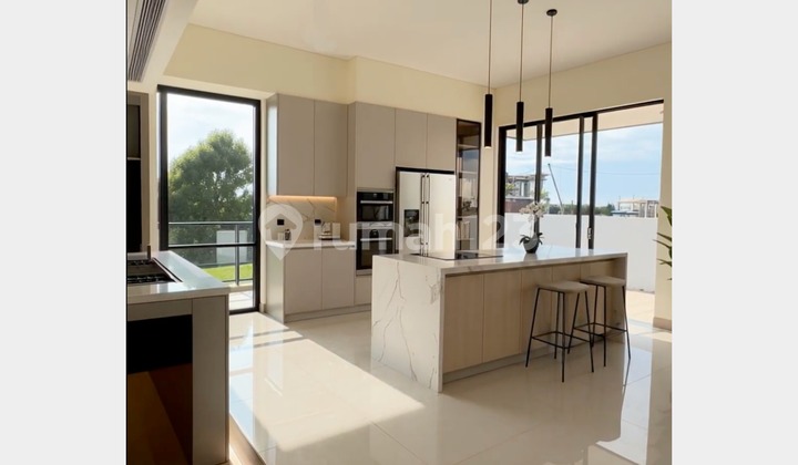 [New Condition] Rumah Elit 2 Lantai di Batam Dijual Segera Stok Terbatas! 1