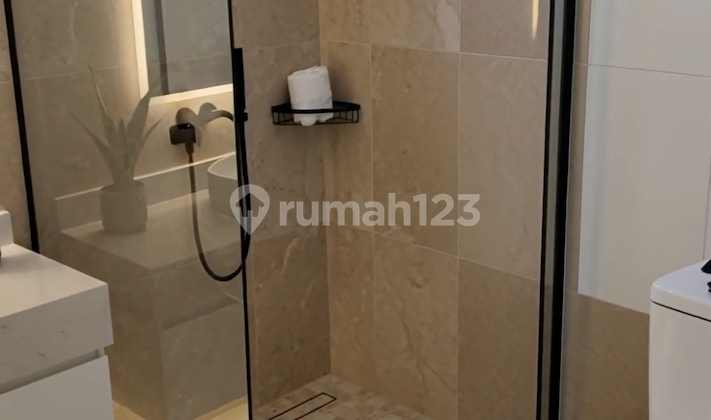 Rumah Bagus Modern 2 Lantai Dijual Kondisi Baru di Kota Batam 2