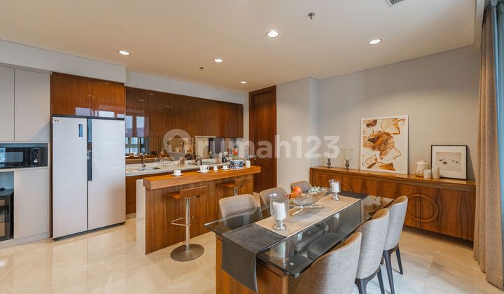Apartemen Mewah 3+1 Bedroom dengan Private Lift di The Elements Kuningan Jaksel 2