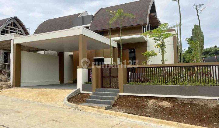 Dijual Villa Baru 3 BR di Puncak Bogor - Lingkungan Asri dan Strategis 1
