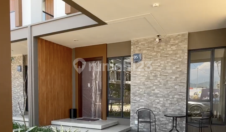 Dijual Rumah 2 Lantai di Podomoro Park Bandung Bagus Fasilitas Lengkap  2