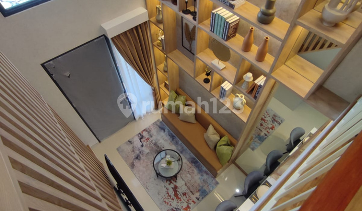 Modern Mezzanine Type House for Sale, 2 Bedrooms in Makassar 2