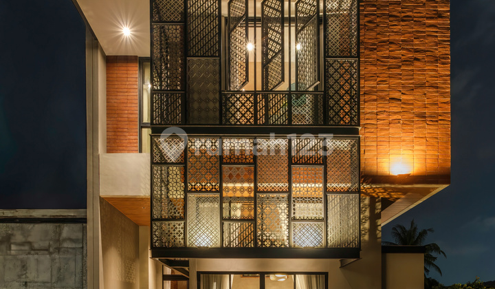 For Sale Rumah Mewah Kondisi Baru di Tengah Jaksel Dekat SCBD 4 Lantai Jarang Ada 2