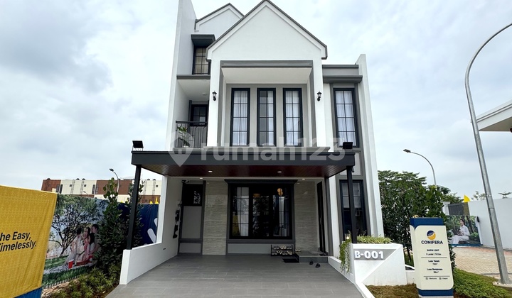 2-Story House with 3 Rooms Premium Facilities for Sale in Cakung Area, East Jakarta