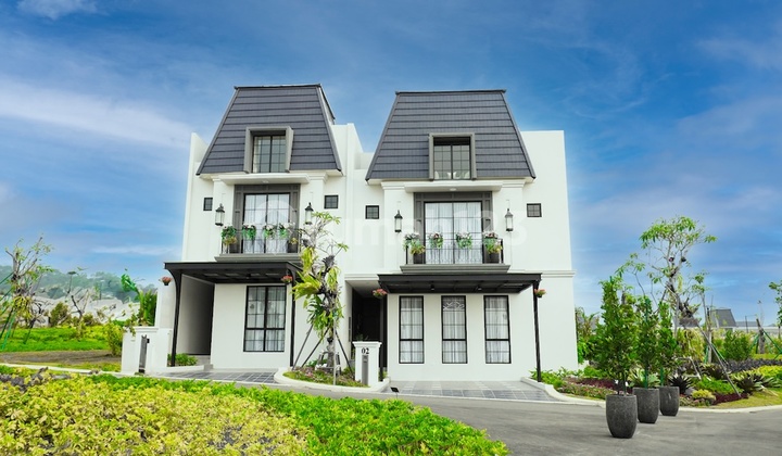 Ready-to-Occupy Luxury 2-Story House in Bogor, Complete Facilities Including Golf Club Ready-to-Occupy Luxury 2-Story House in Bogor, Complete Facilities Including Golf Club