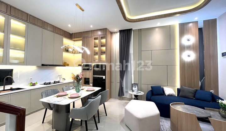 For Sale: Affordable 2-Story House in New Condition, Accepting KPR or Cash Payment.