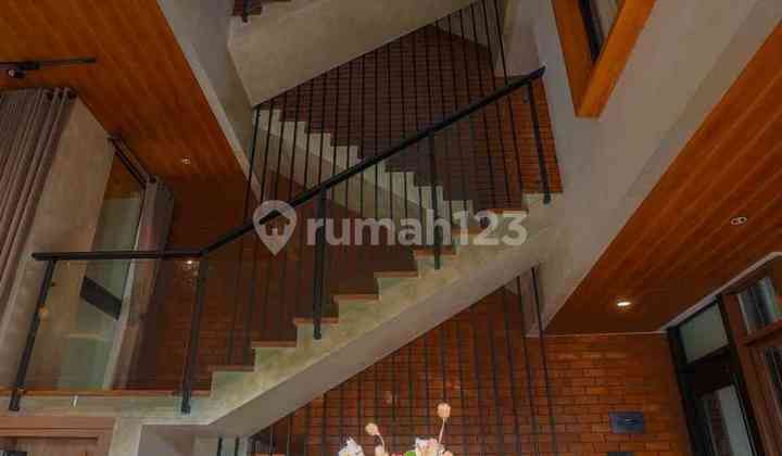 For Sale Rumah Mewah Kondisi Baru di Dekat SCBD 3 Lantai Jarang Ada 2