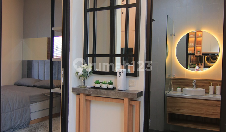 Sell New 2-Story House in Metland Cibitung Integrated with KRL Station Sell New 2-Story House in Metland Cibitung Integrated with KRL Station