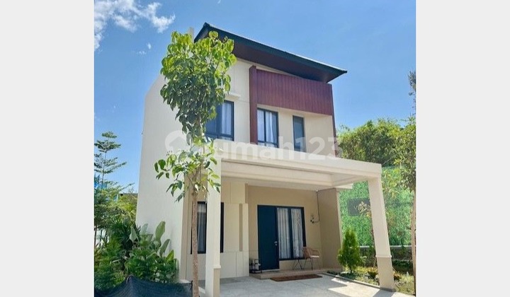 Selling New 2-Story Beautiful House Near Makassar Airport Strategic Location