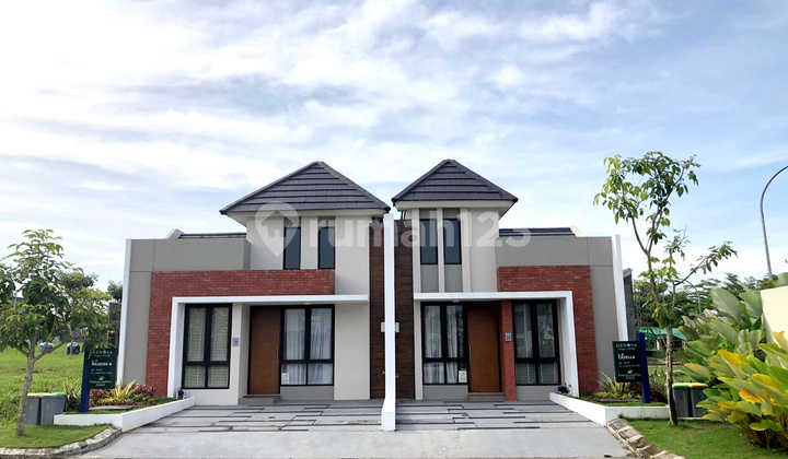 Dijual Rumah Baru Kondisi Bagus Modern Minimalis di Dalam Cluster
