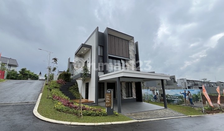 For Sale: New and Luxurious 3-Story House, 4 Bedrooms, Comfortable Area 2