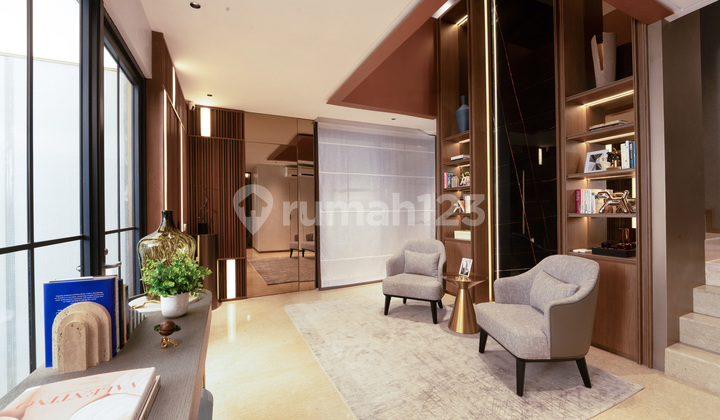 Luxurious House 5BR in The Heart of BSD City Tangerang with Very Strategic Location