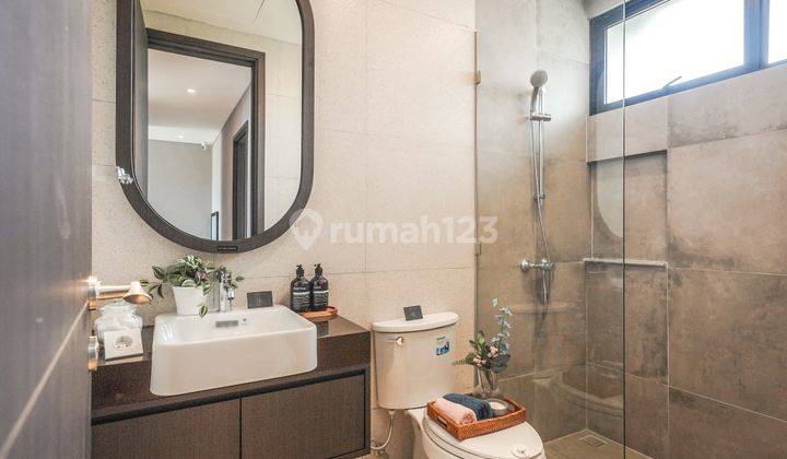 Dijual Rumah Kondisi Baru dan Luas di BSD Hanya 5 Menit dari Exit Tol Serbaraja 15