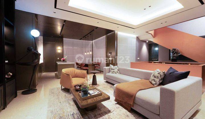Luxurious House 5BR in BSD with Smart Home System and Strategic Location