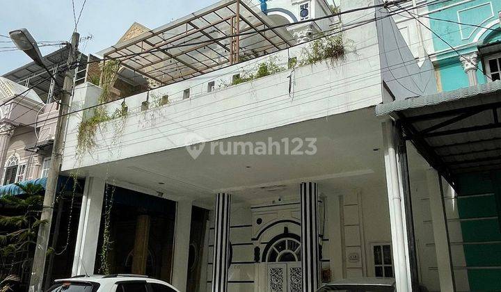 Rumah Mewah Murah Bonus Perabot di The Mansion Medan Helvetia 1