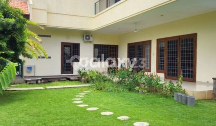 Rumah Besar Nyaman dan Strategis , Renon (Shm) 2