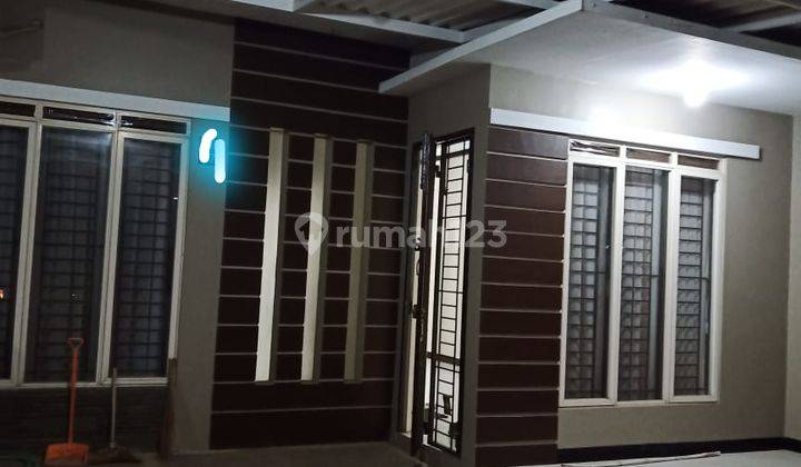Sewaan Taman Kopo Indah 3 Blok E

 1