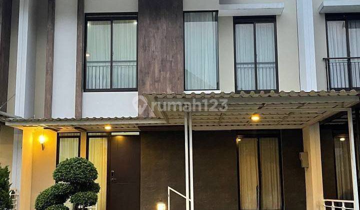 Eksklusif Listing! Rumah Full Furnished Siap Huni Di Tatar Simakirana - Kota Baru Parahyangan 

 1